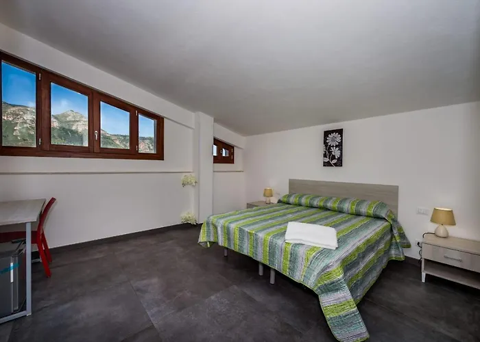 Michelangelo Frühstückspension 3*